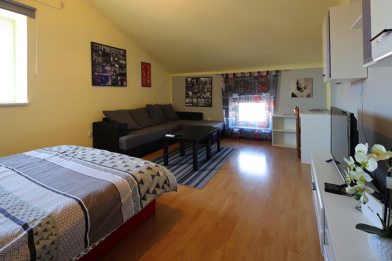 Apartman Vito Appartement Rijeka Buitenkant foto